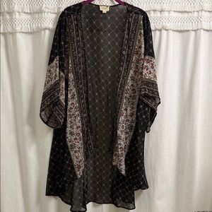 LA Hearts Floral Kimono with Black and Pink Accents